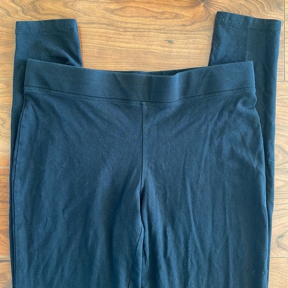 Express Super High Rise Black Leggings - Picture 2 of 5